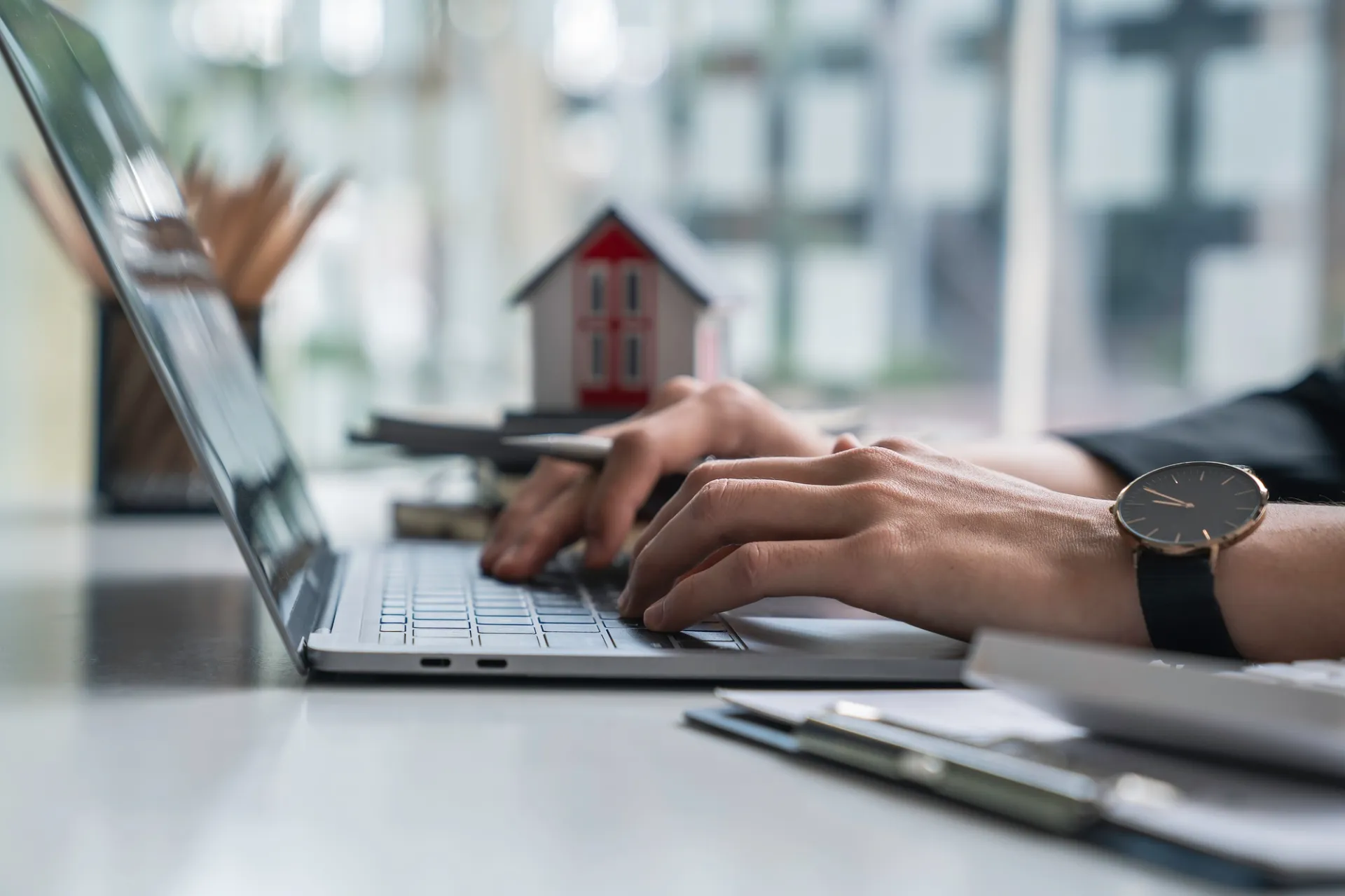 Housing consultant assessing rental unit for compliance with Section 8 and MRVP eligibility standards in Massachusetts